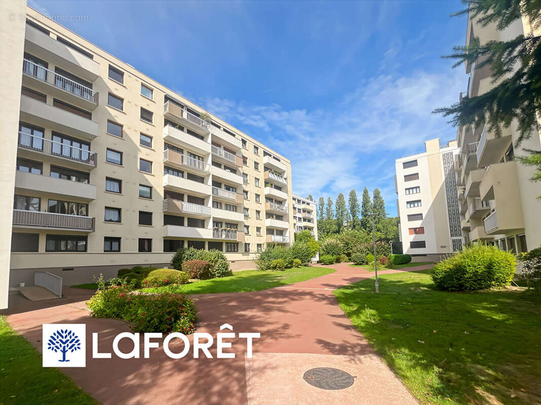 Appartement à ATHIS-MONS