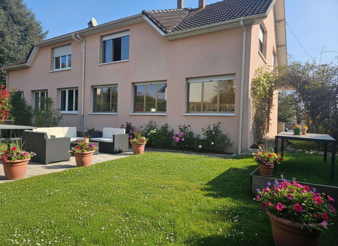 Maison 140 m² à Fosses  - photo 18
