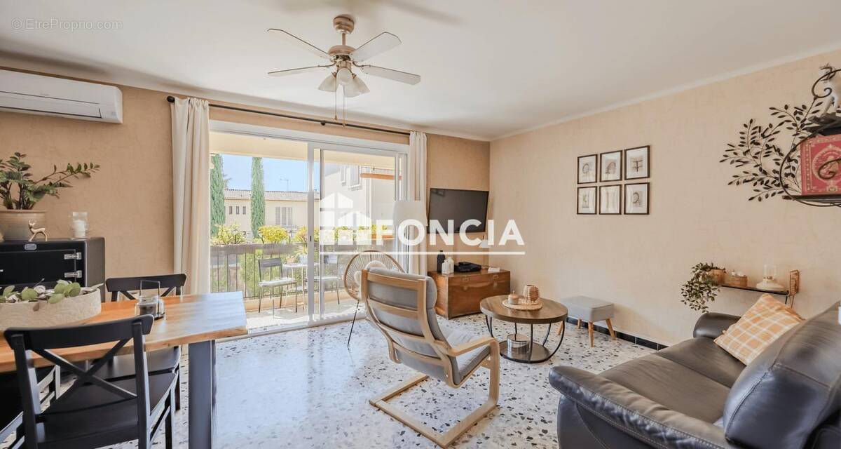 Appartement à HYERES