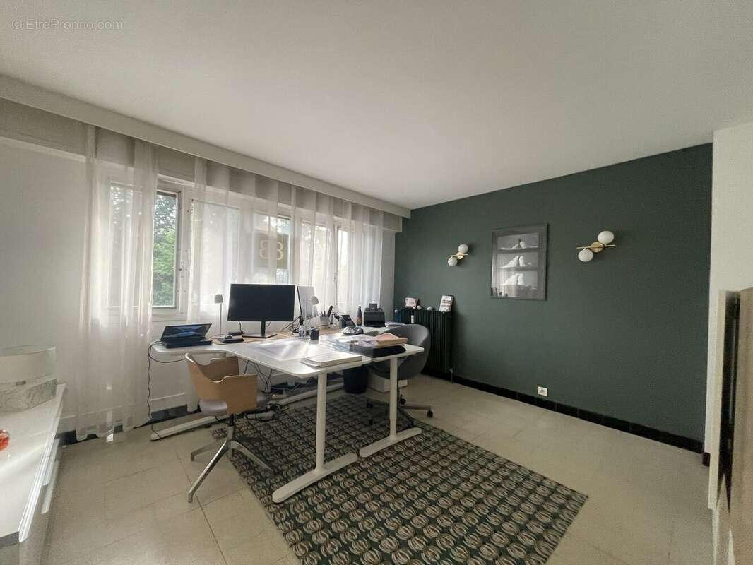 Commerce à CLERMONT-FERRAND