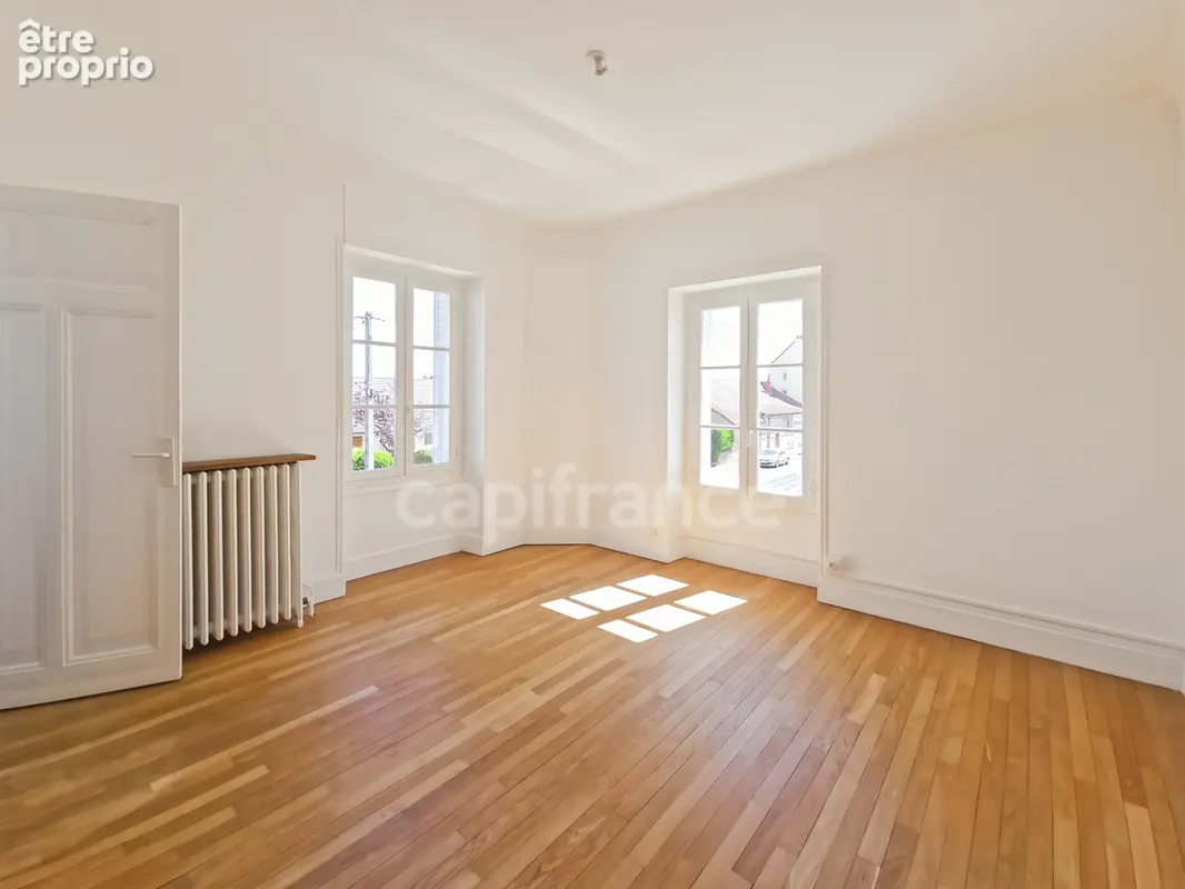 Maison de ville avec terrasse et parking sécurisé - photo 10
