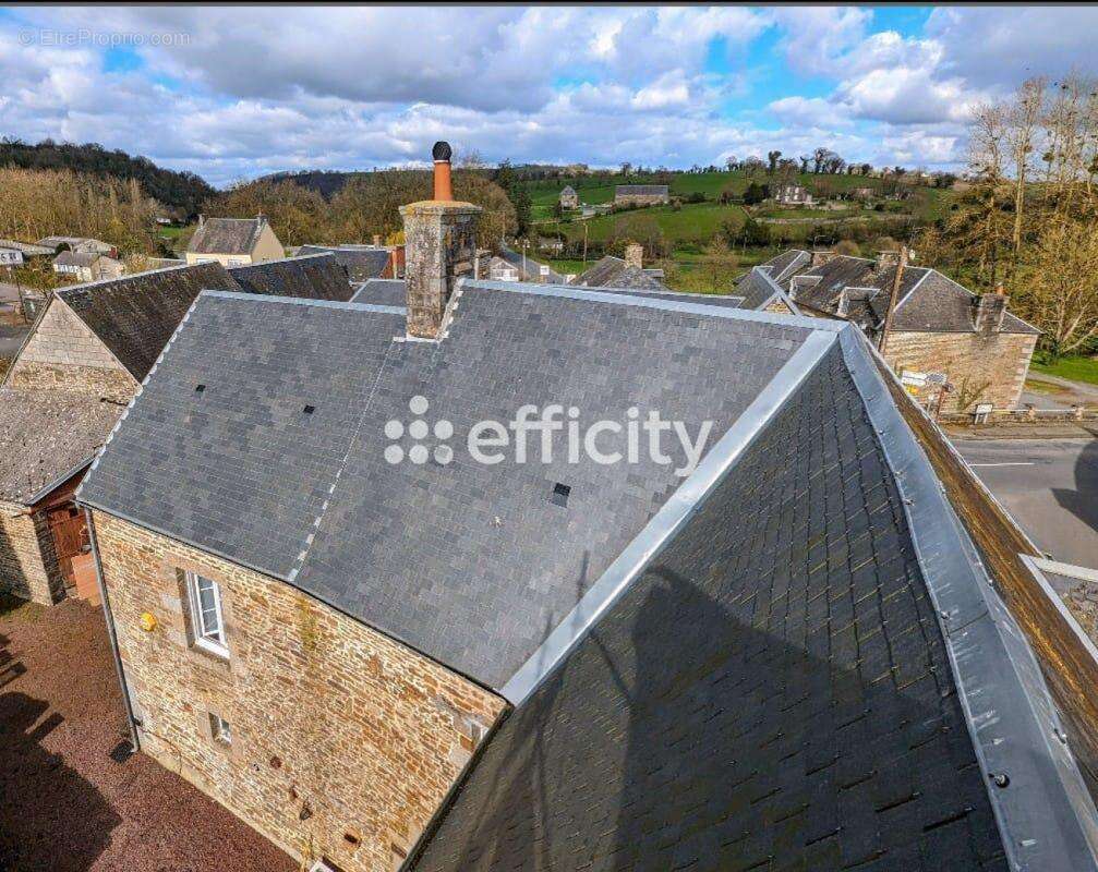 Maison à TESSY-SUR-VIRE