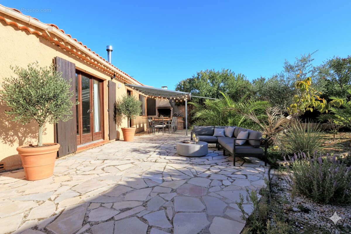 Maison à LA LONDE-LES-MAURES