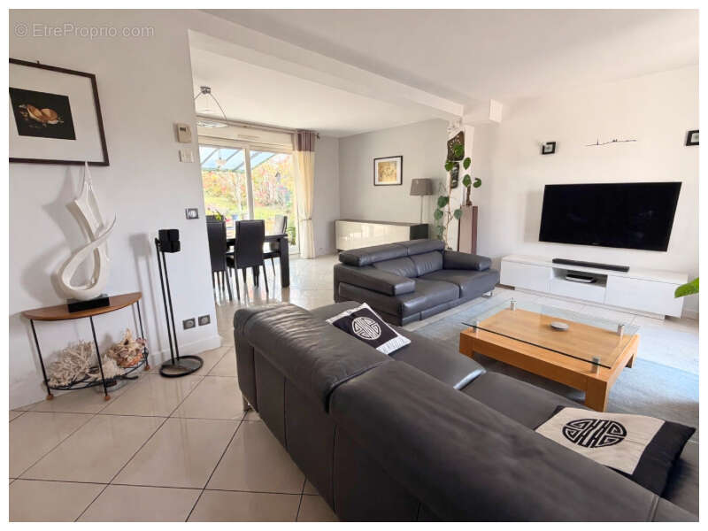 Maison à FONTENAY-LE-FLEURY