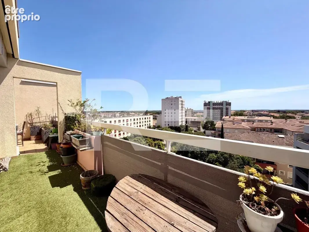 Appartement à NIMES