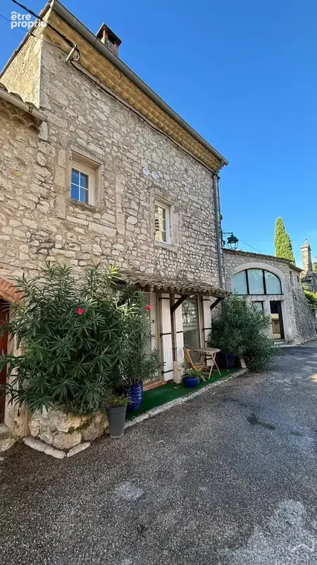 La garde-adhémar   maison de charme au coeur du village   2 chambres - 84m2 - photo 2