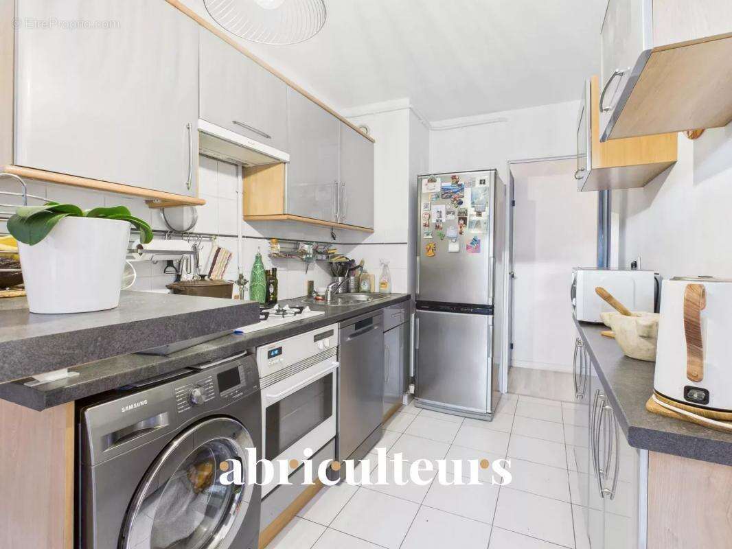 Appartement à MARSEILLE-8E