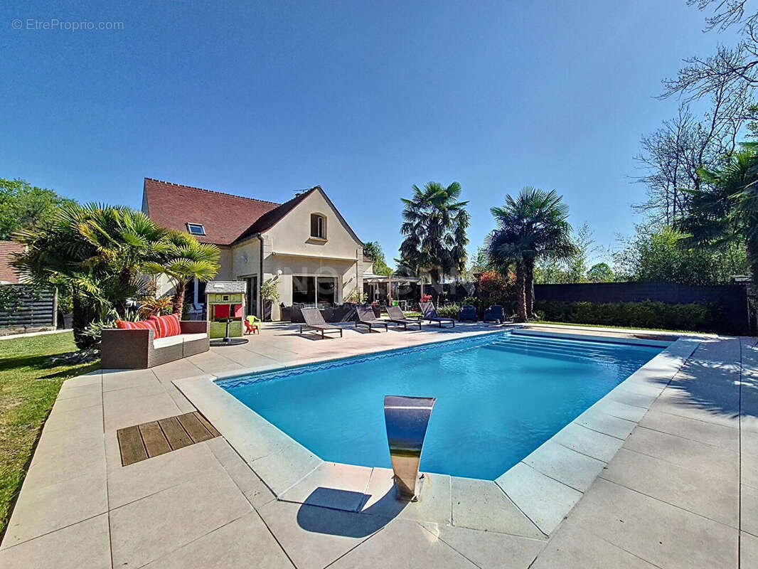 Maison Gouvieux 280M² habitables, jardin 2150 m² avec piscine - photo 2