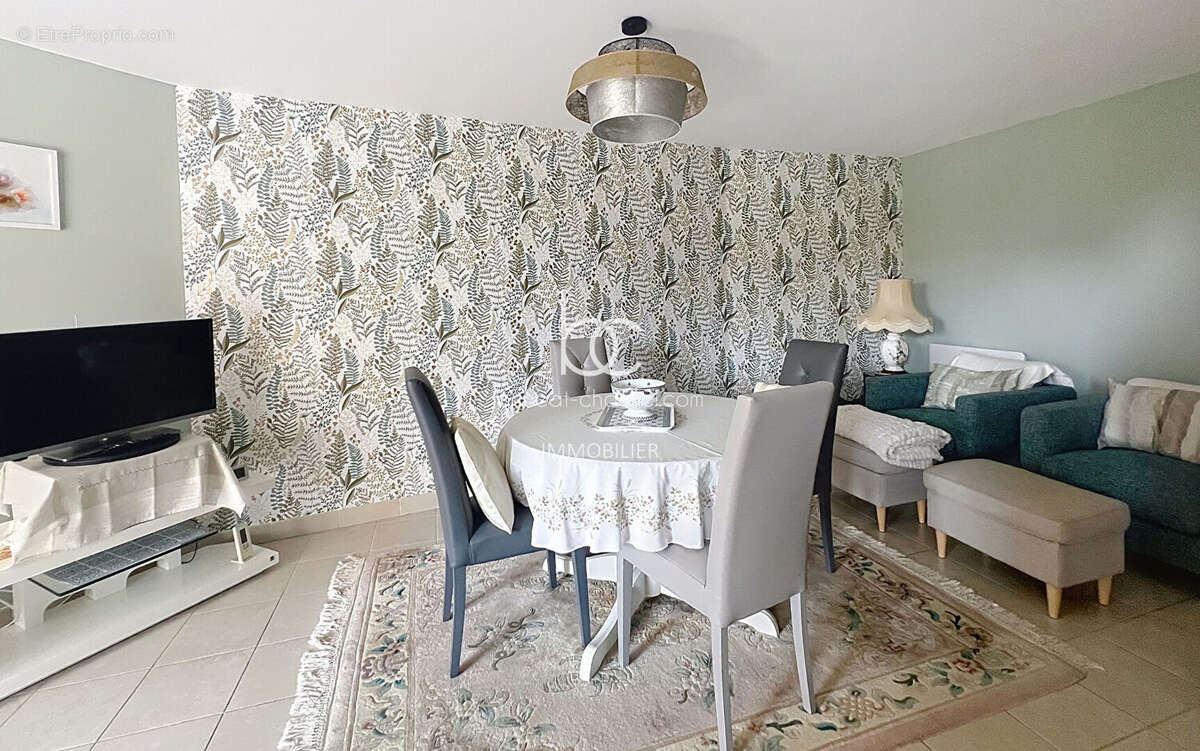 Exclusivité bénéat-chauvel - vannes centre - appartement t3 de 67 m² avec balcon et parking - photo 2