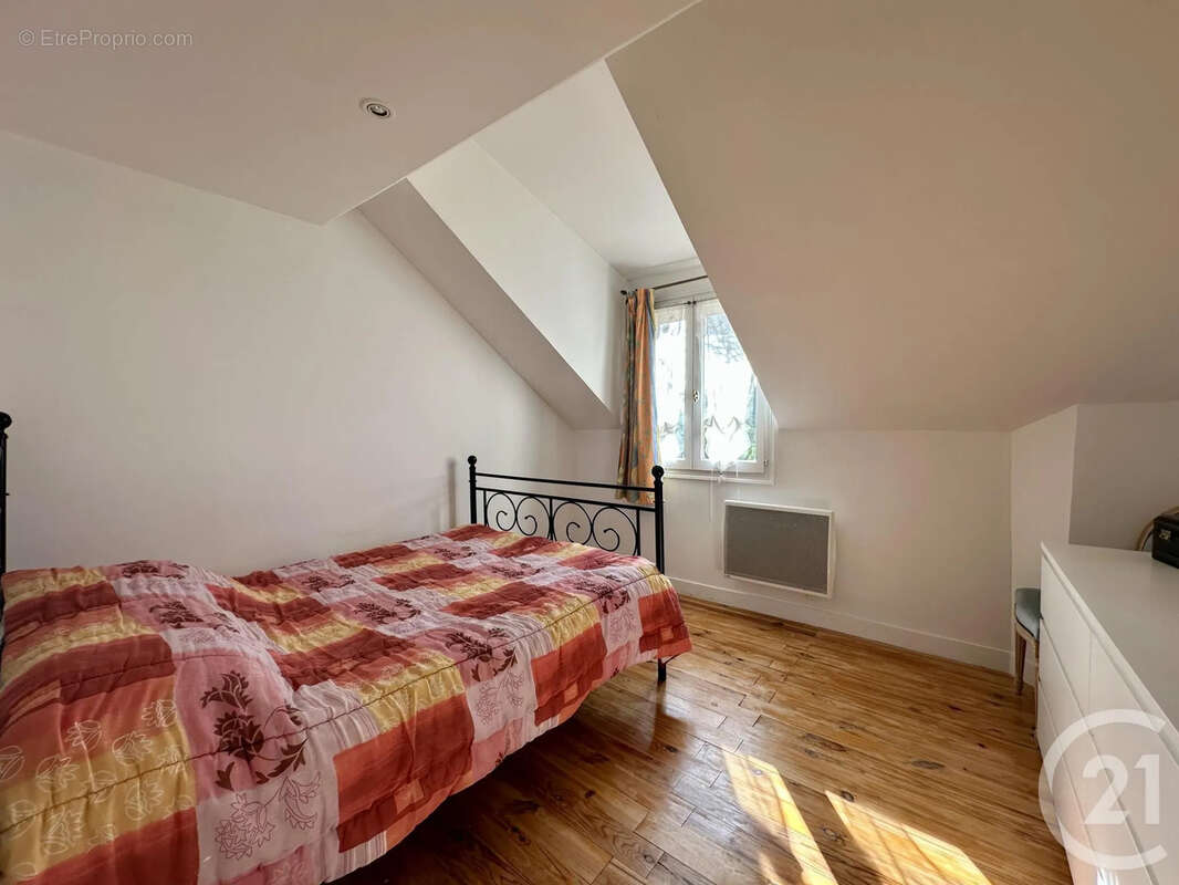 Maison 116 m² à Saint-Pellerin  - photo 9