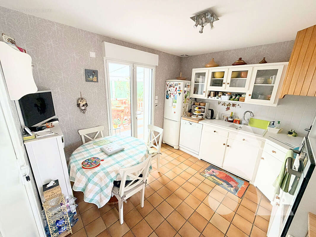 Maison à SAINT-JULIEN-LES-VILLAS