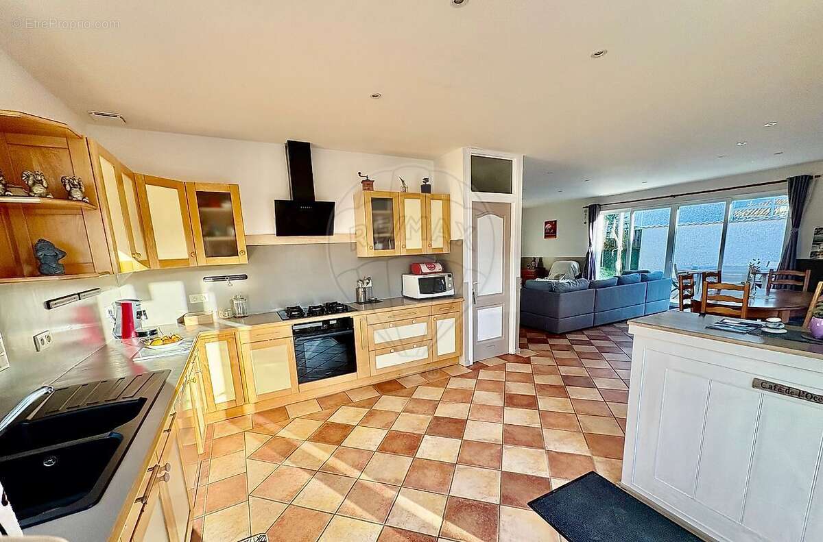 Maison à MESCHERS-SUR-GIRONDE