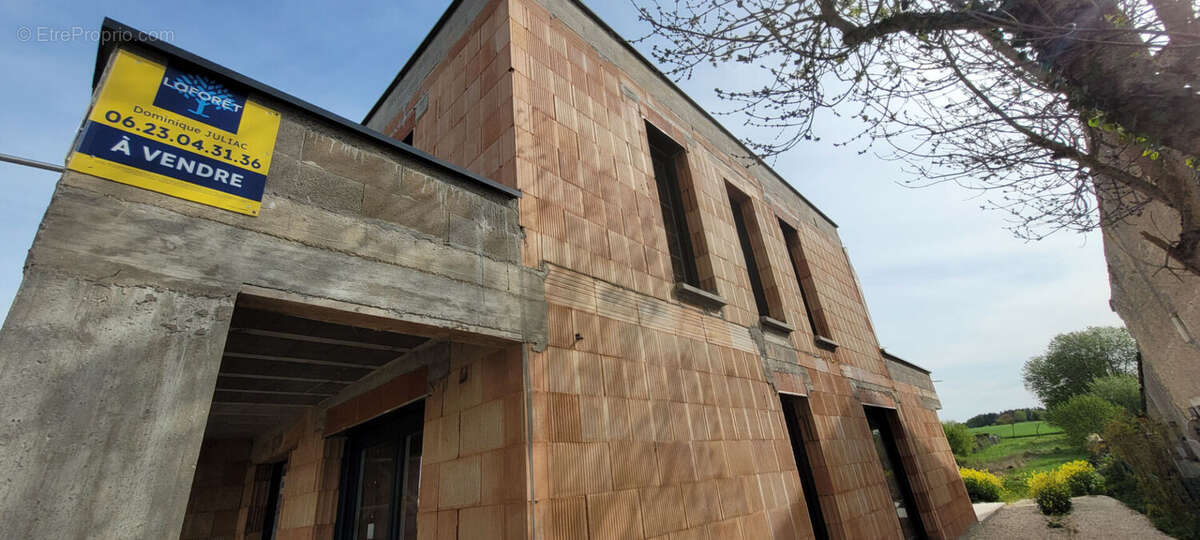 Maison à SAIZERAIS