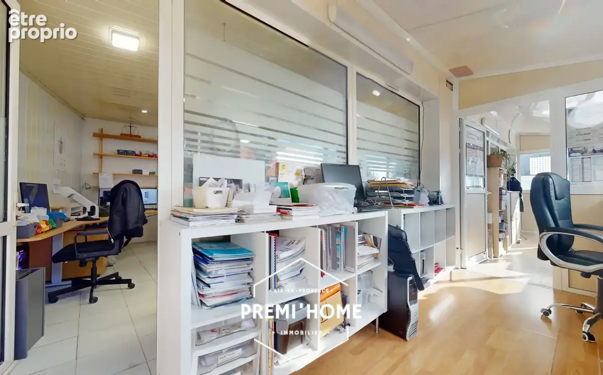 * a vendre local 93m2 quartier axium aix * - photo 4