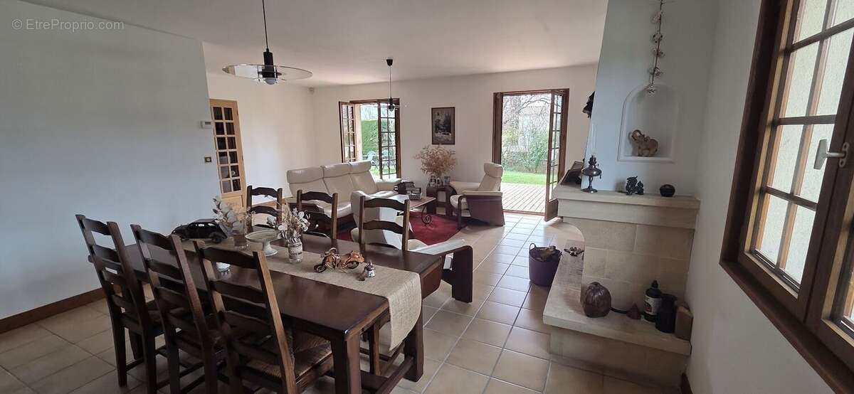 Maison 110 m² à Artigues-Pres-Bordeaux  - photo 15