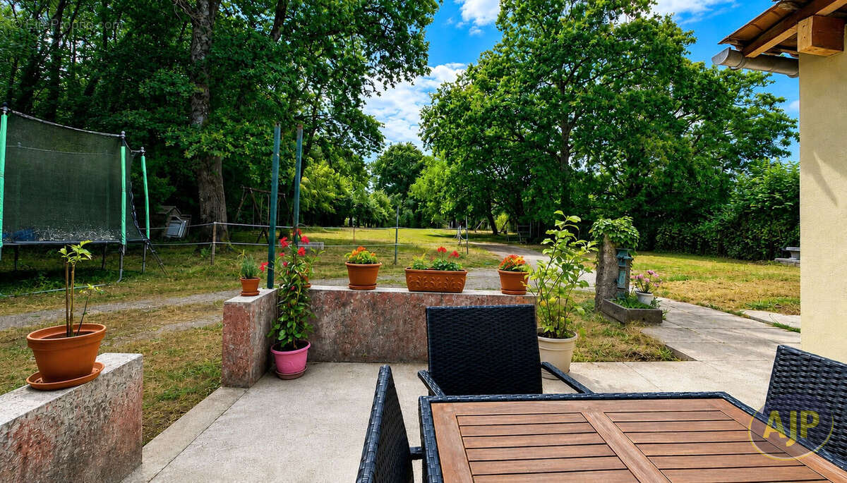 Maison pierre, 5 chambres et 1 bureau, Cussac le vieux ! - photo 6