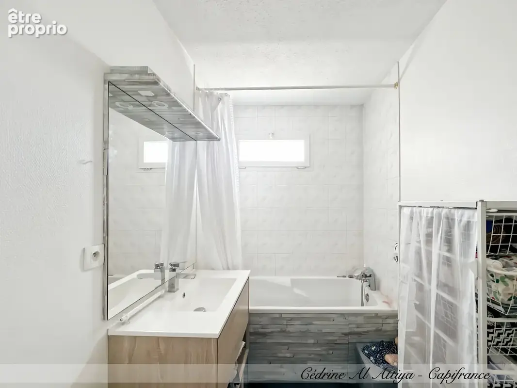 LA ROCHELLE, quartier des Minimes, Appartement à vendre 2 pièces 42m2 dernier étage, ascenseur - photo 8