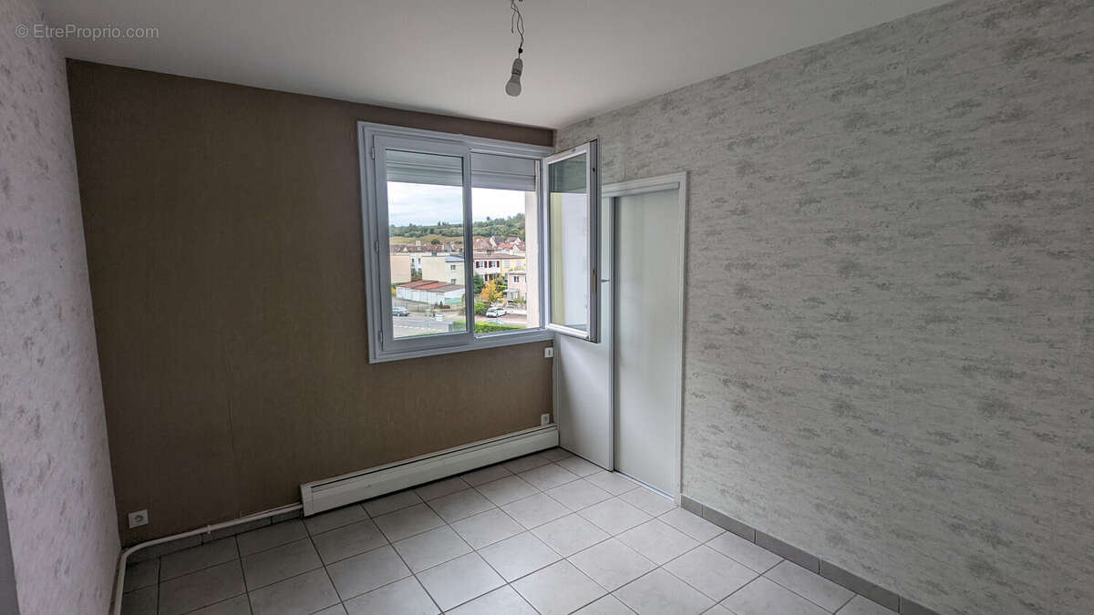 Appartement à CHENOVE