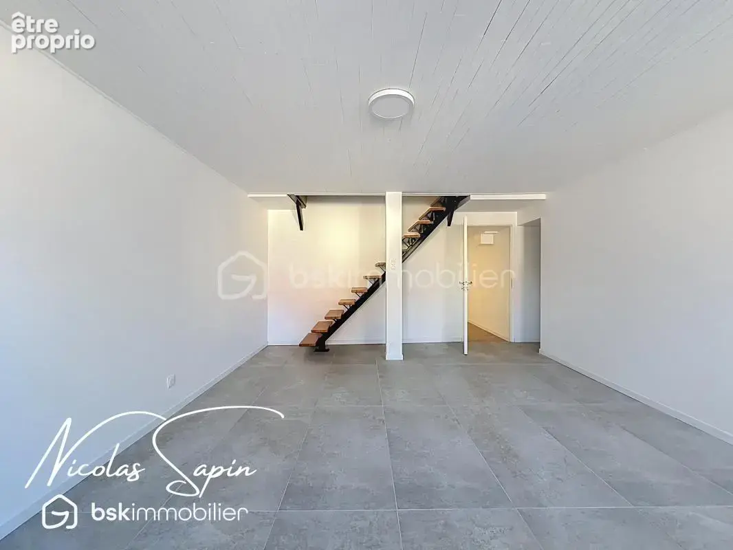 Maison 220m2 5 chambres entièrement rénovée au centre de Varces - photo 5