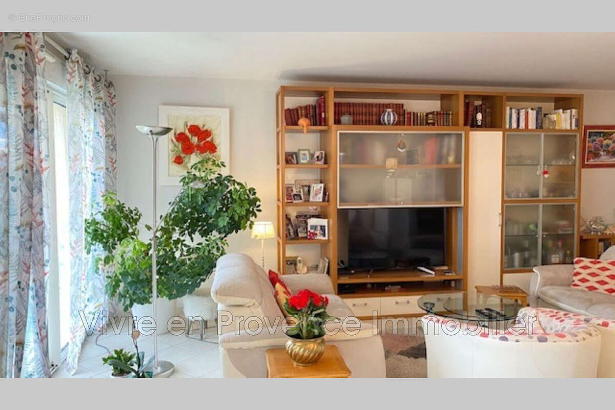 Appartement à LE PONTET