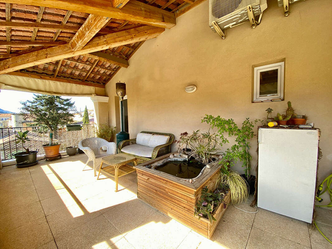 Appartement à SAINT-MAXIMIN-LA-SAINTE-BAUME