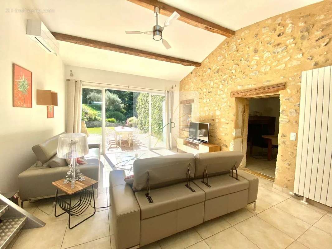 Maison à LA COUCOURDE