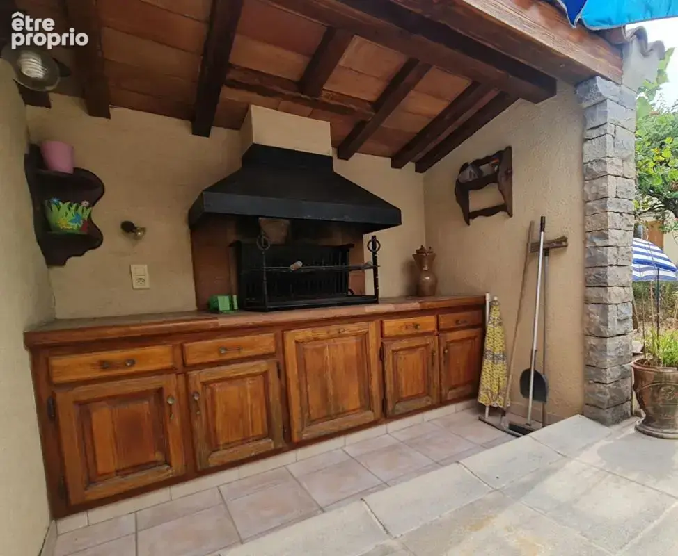 ALES - Villa 220m² avec piscine & pool house - 4 chambres- Proche commerces - photo 16