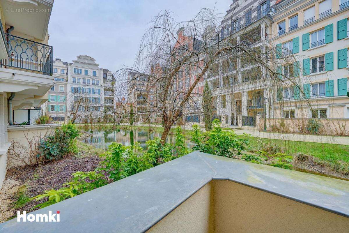 Appartement à LE PLESSIS-ROBINSON
