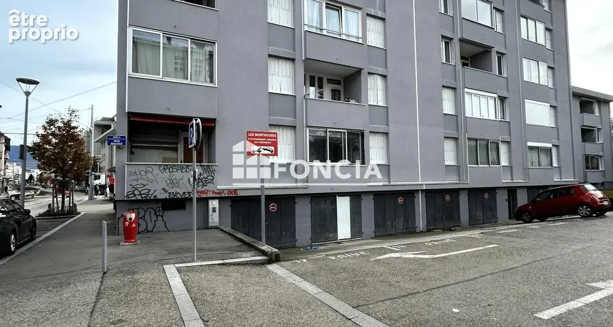 Appartement à AMBILLY
