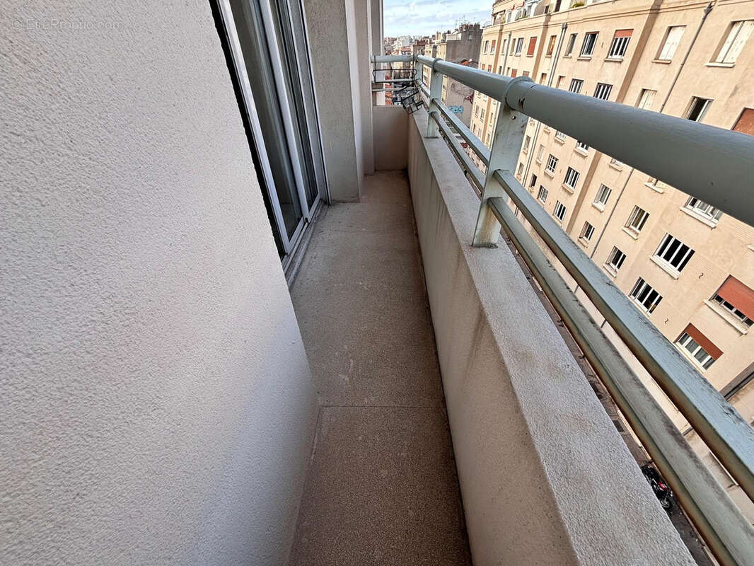Appartement à MARSEILLE-5E