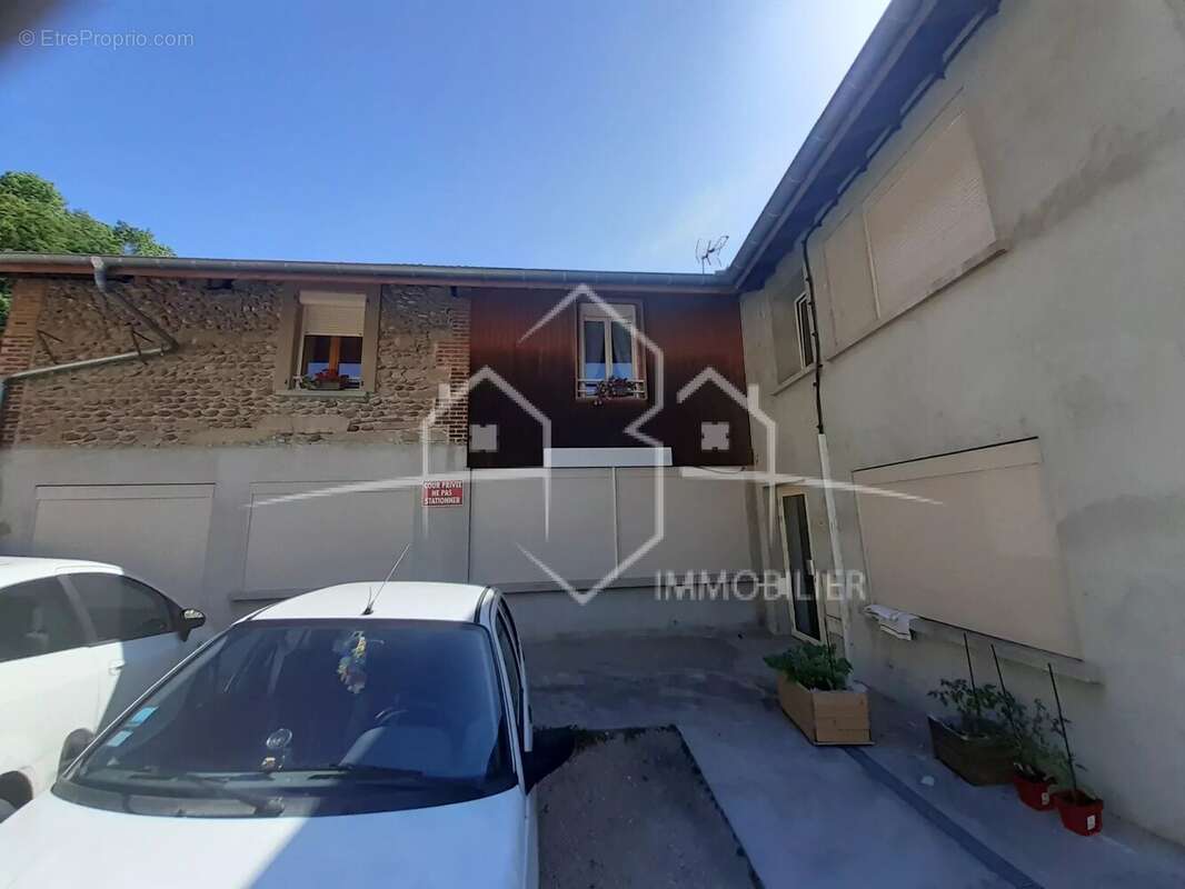 Appartement à HAUTERIVES