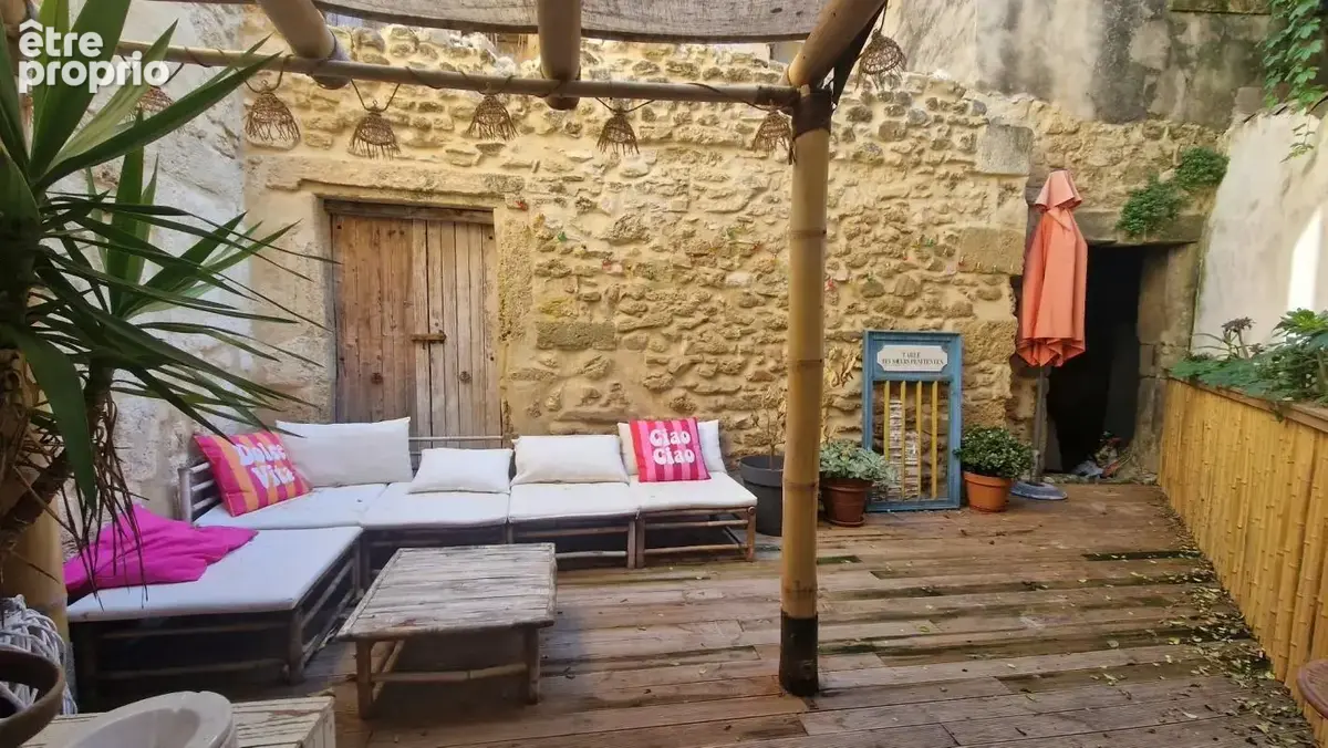 LOUPIAN – Maison de village rénovée avec patio et remise - photo 12