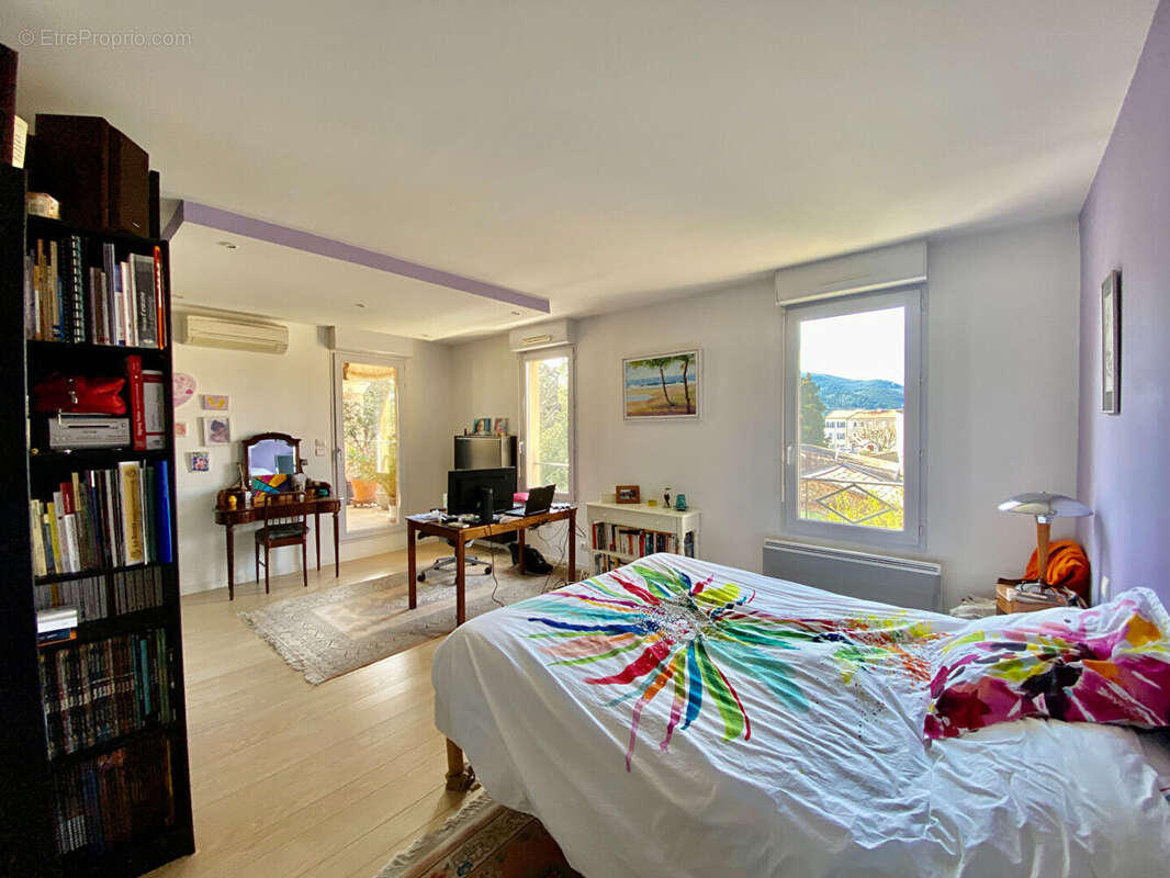 Appartement à SAINT-MAXIMIN-LA-SAINTE-BAUME