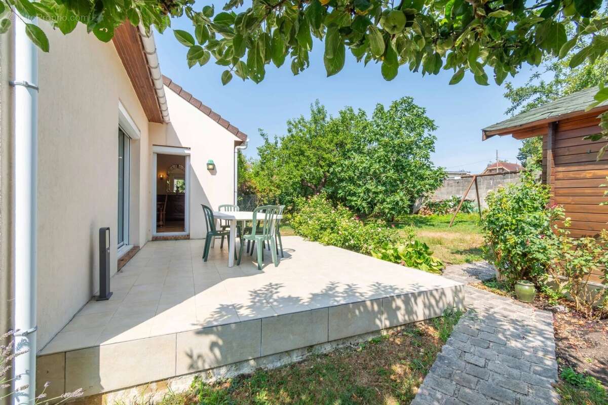 Maison 140 m² à Saint-Brice-Sous-Foret  - photo 9