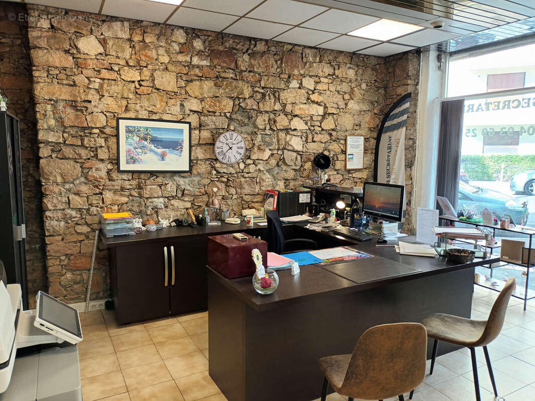 Commerce à LE CANNET