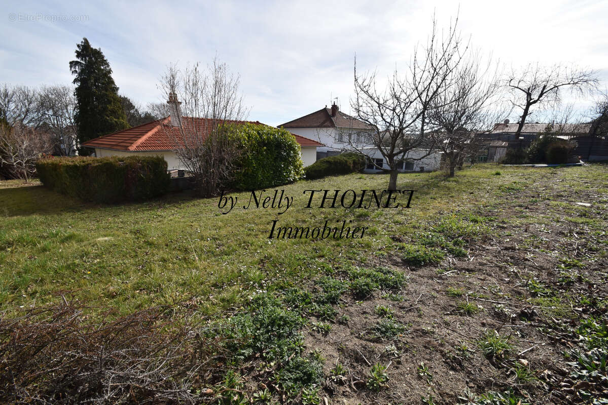 Maison à LA ROCHE-BLANCHE