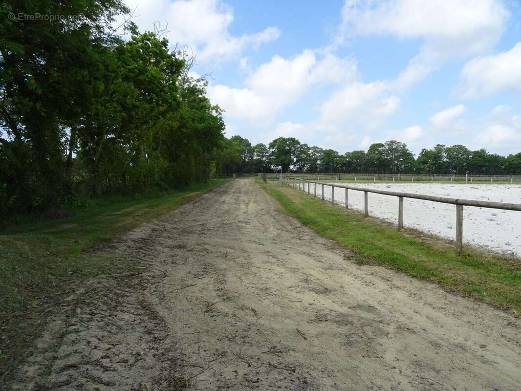 Maison à LE MOLAY-LITTRY
