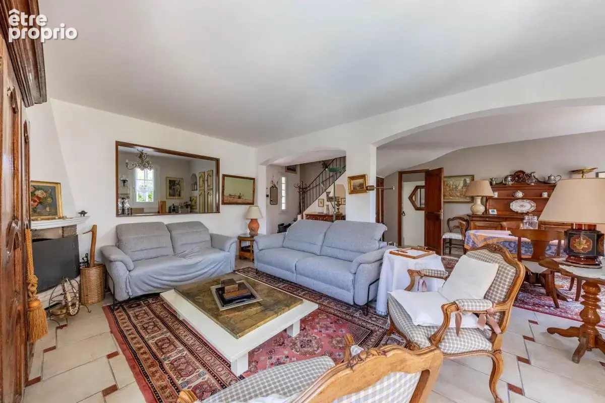 Sanary-sur-mer – maison familiale avec piscine et stationnement - photo 9