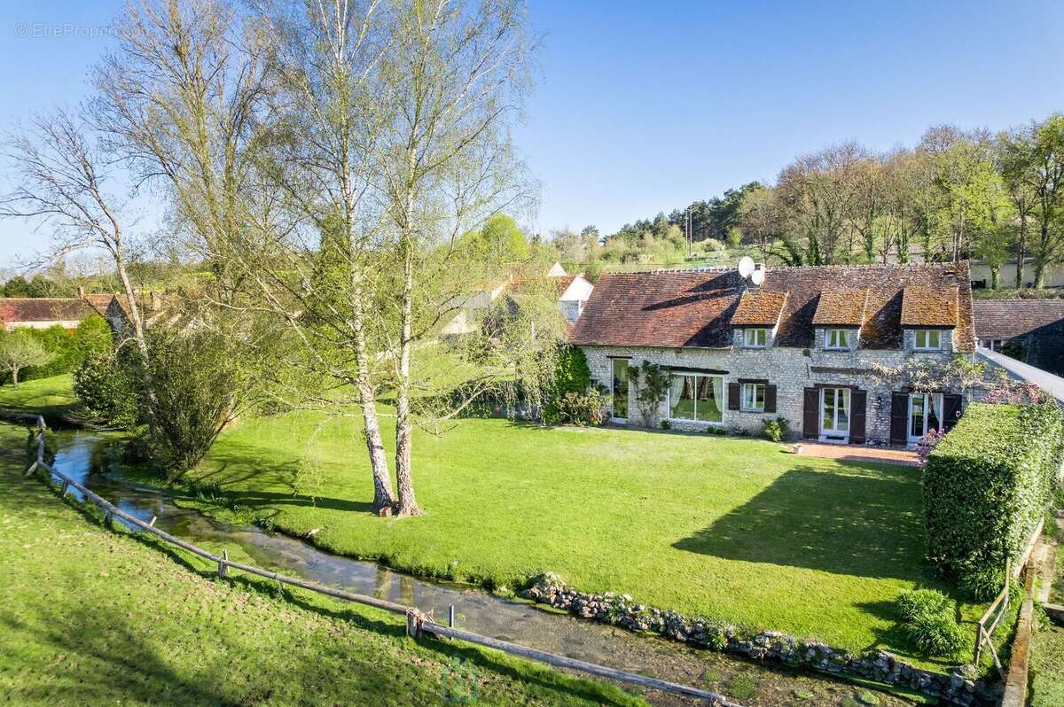Maison à FONTAINEBLEAU