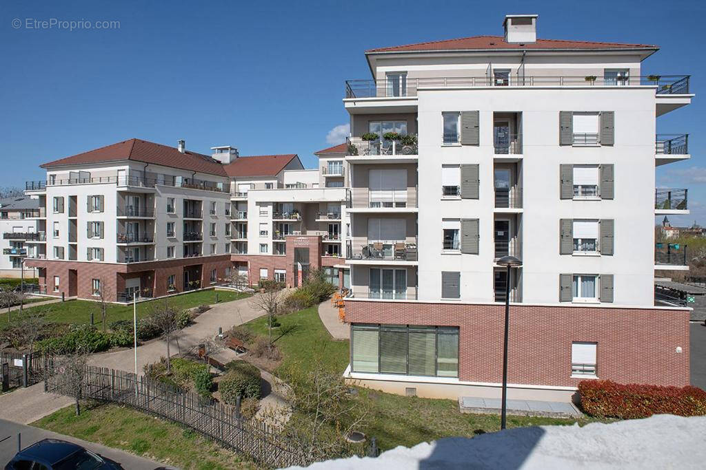Appartement à VILLENEUVE-LE-ROI