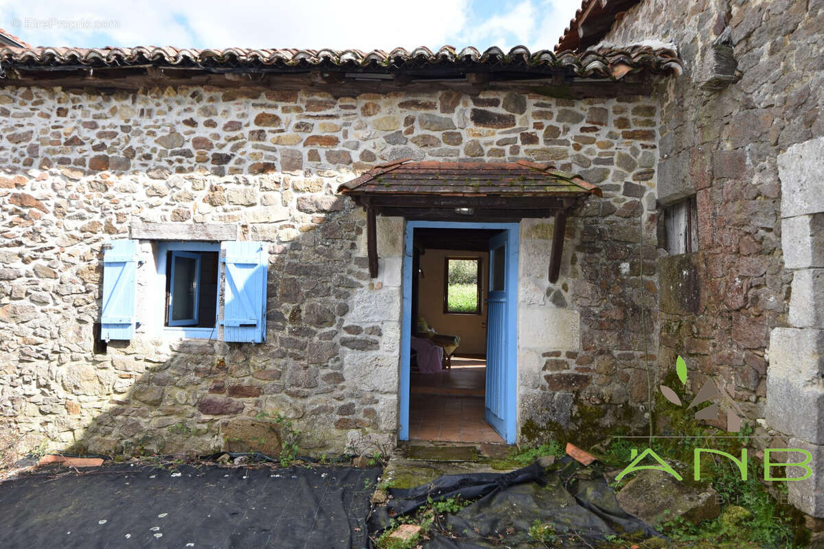 Maison à ECURAS