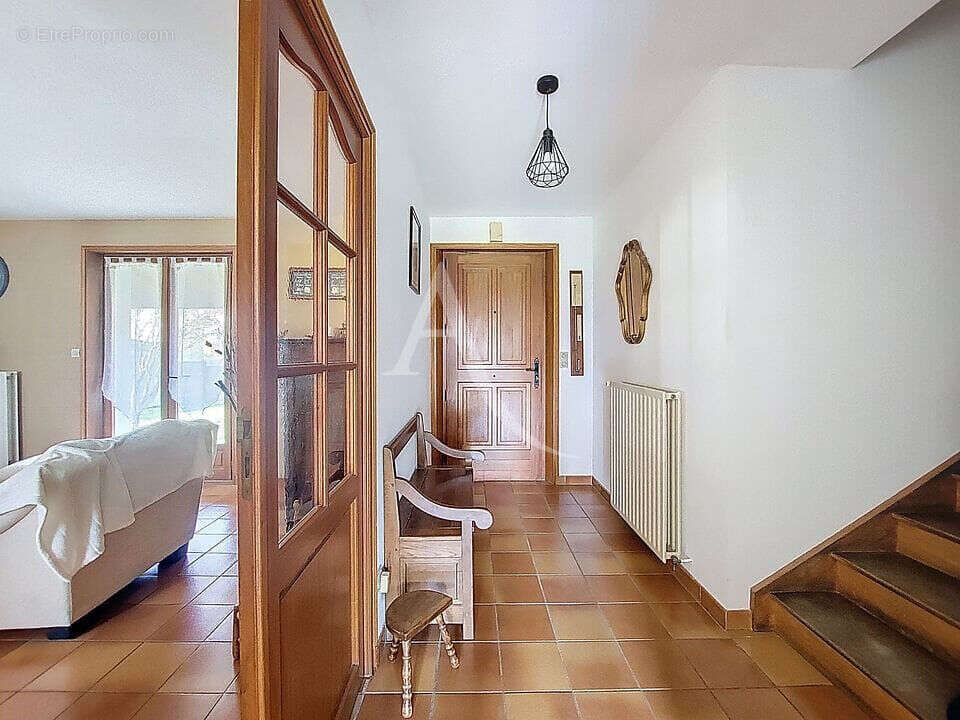 Maison à SAINT-LAURENT-DE-LA-PLAINE