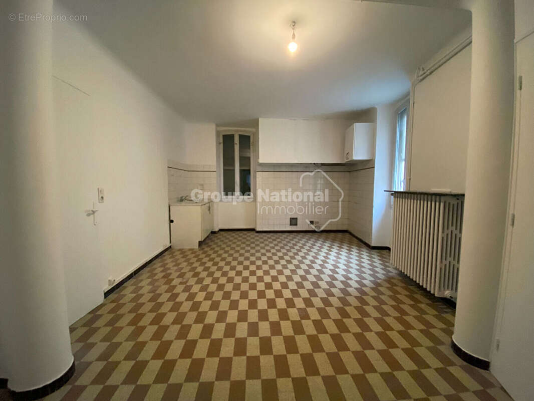 Maison de ville avec fort potentiel - photo 13