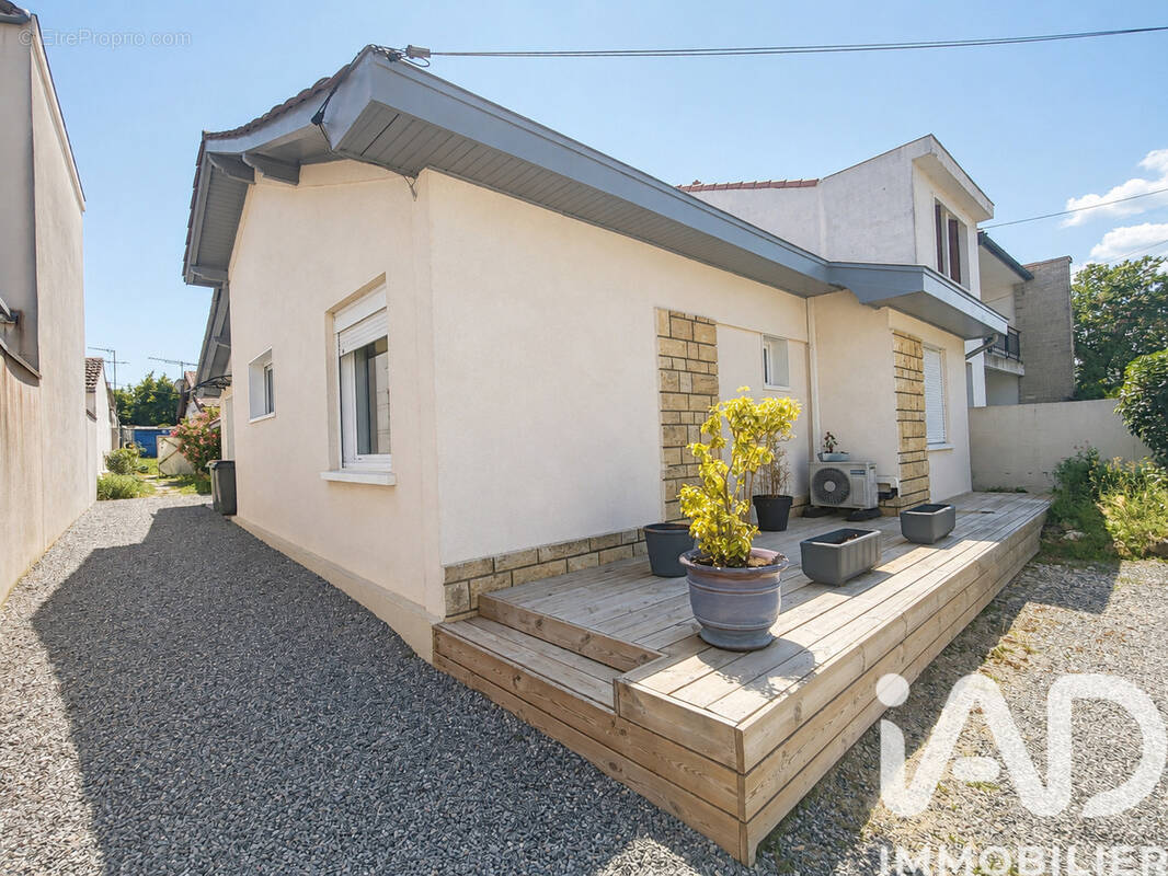 Photo 1 - Maison à VILLENAVE-D'ORNON