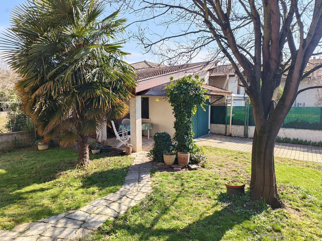 Maison à LE PEAGE-DE-ROUSSILLON