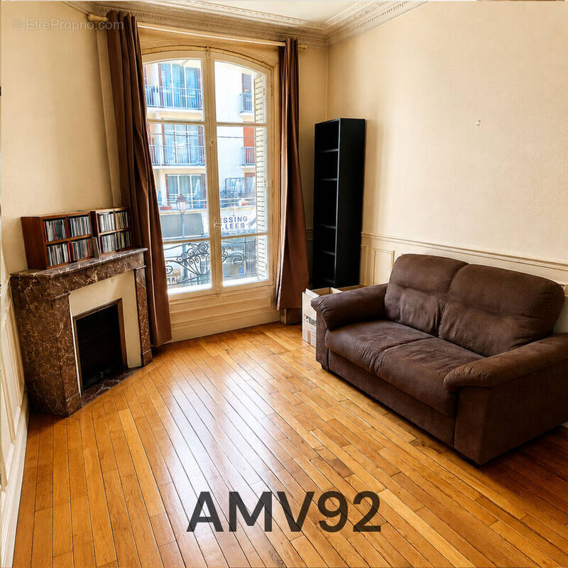 Appartement à LA GARENNE-COLOMBES