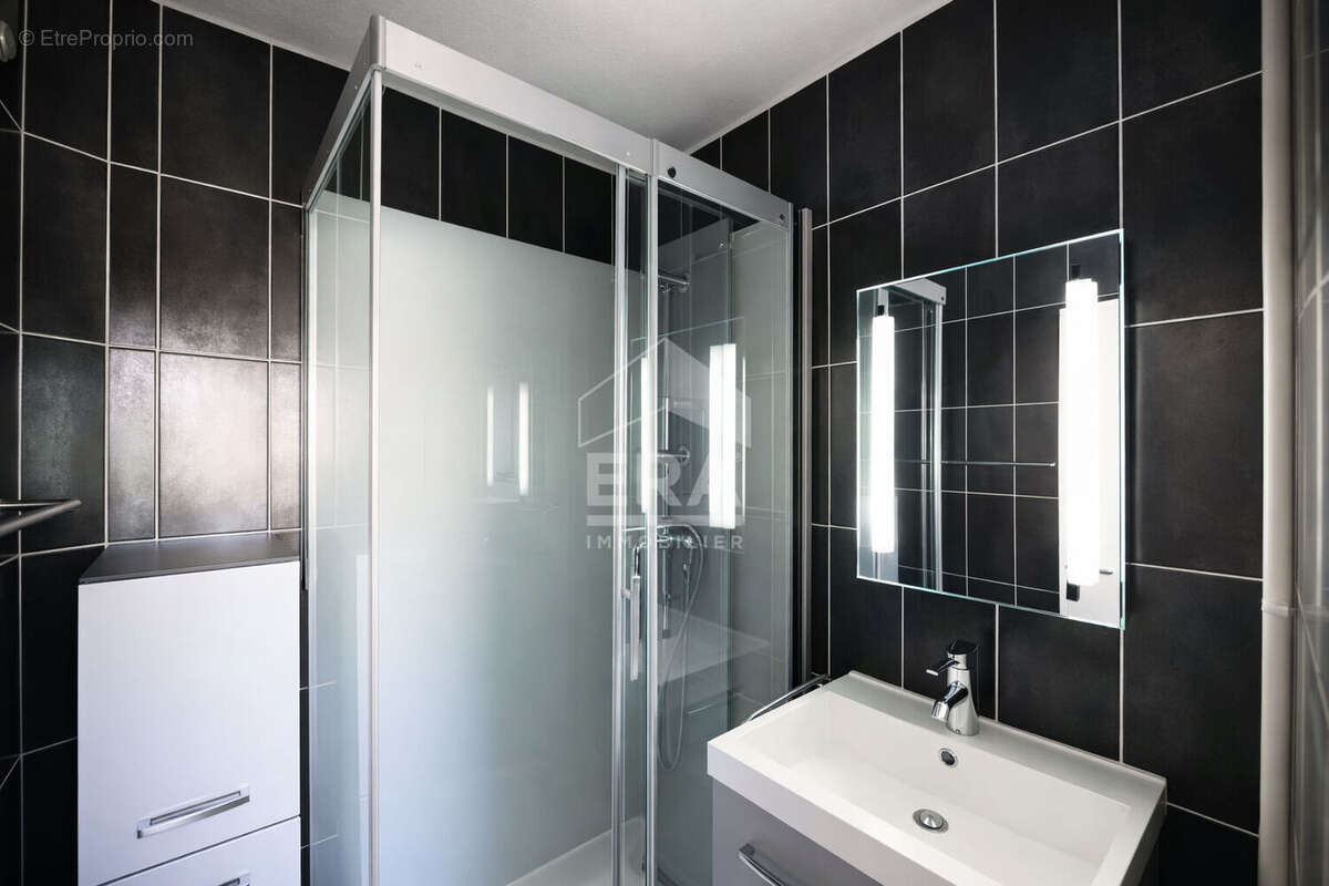 Appartement à MANDELIEU-LA-NAPOULE