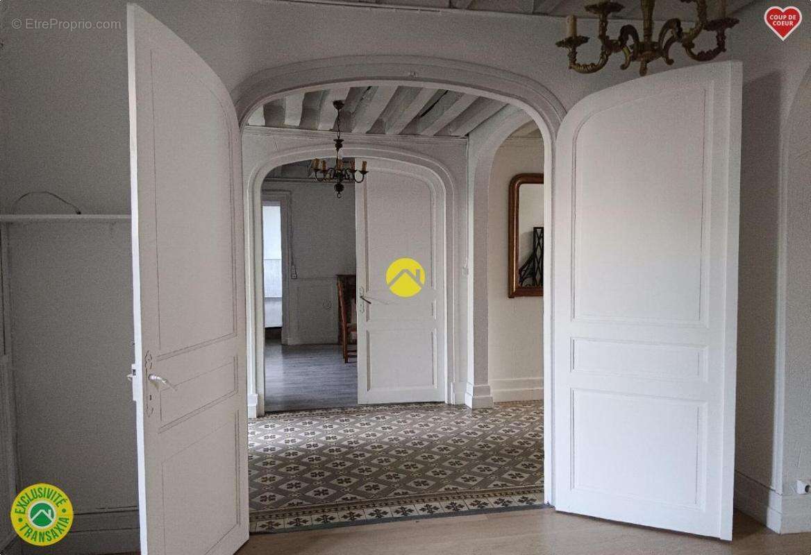 Maison à BONNAT