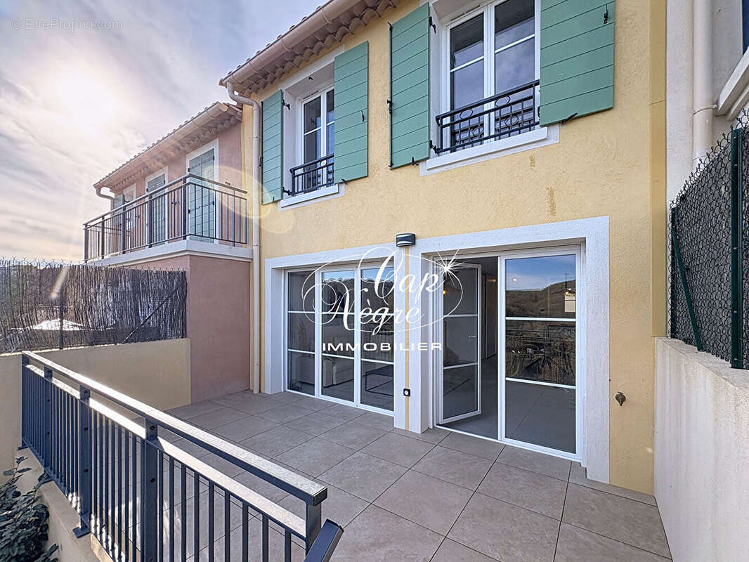 Maison à LA GARDE-FREINET