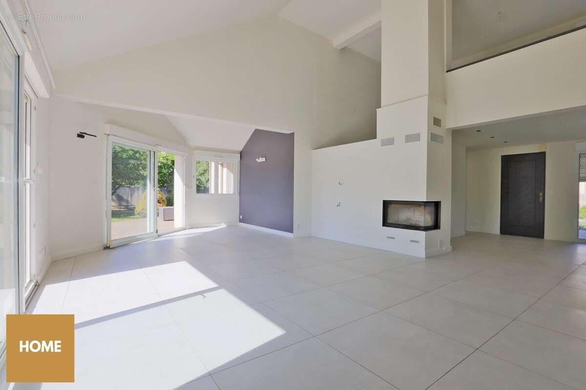 Maison à NEUVES-MAISONS